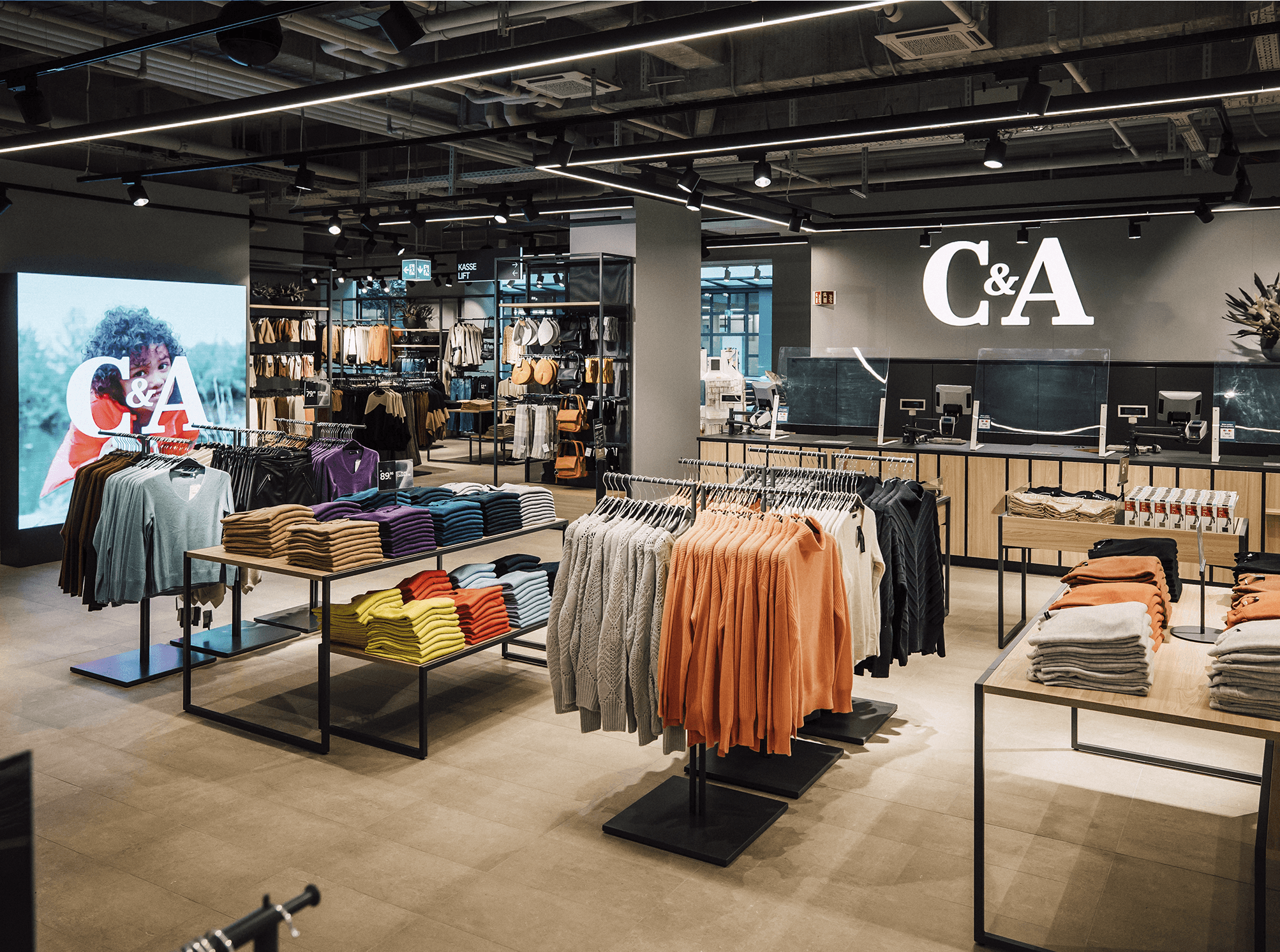 C&A fashion store