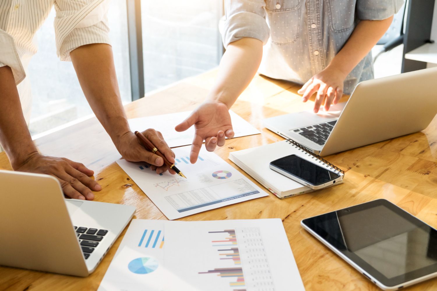 Compared: Last-click attribution and Media Mix Modeling (MMM)